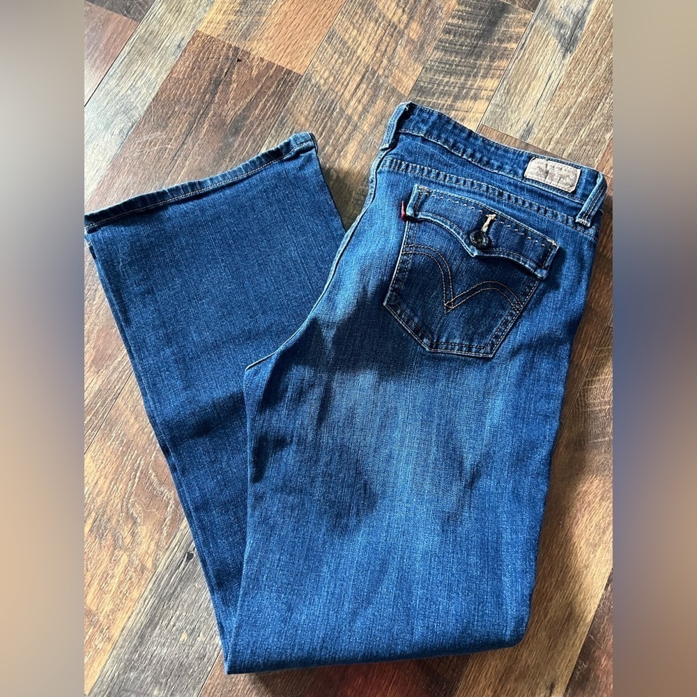 Levi's size 14 medium bootcut 515 jeans like new just missing button